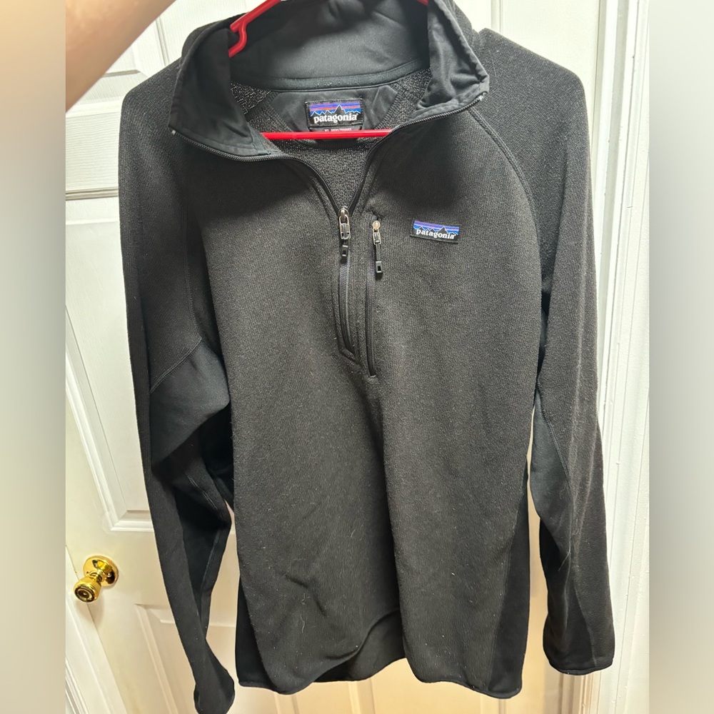 Patagonia black quarter zip size:XL